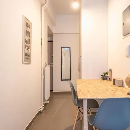 Apartment Zen Intimate In Exarcheia Athens